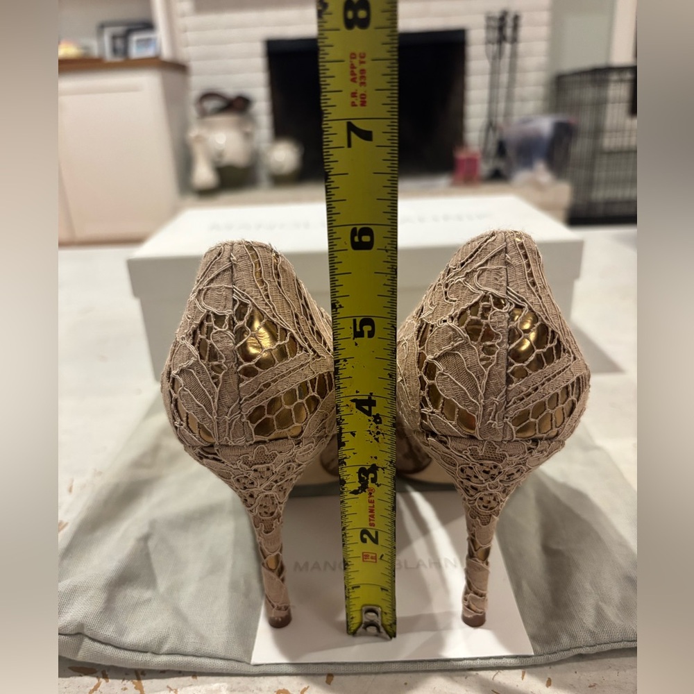 Manolo Blahnik - Picture 6 of 7